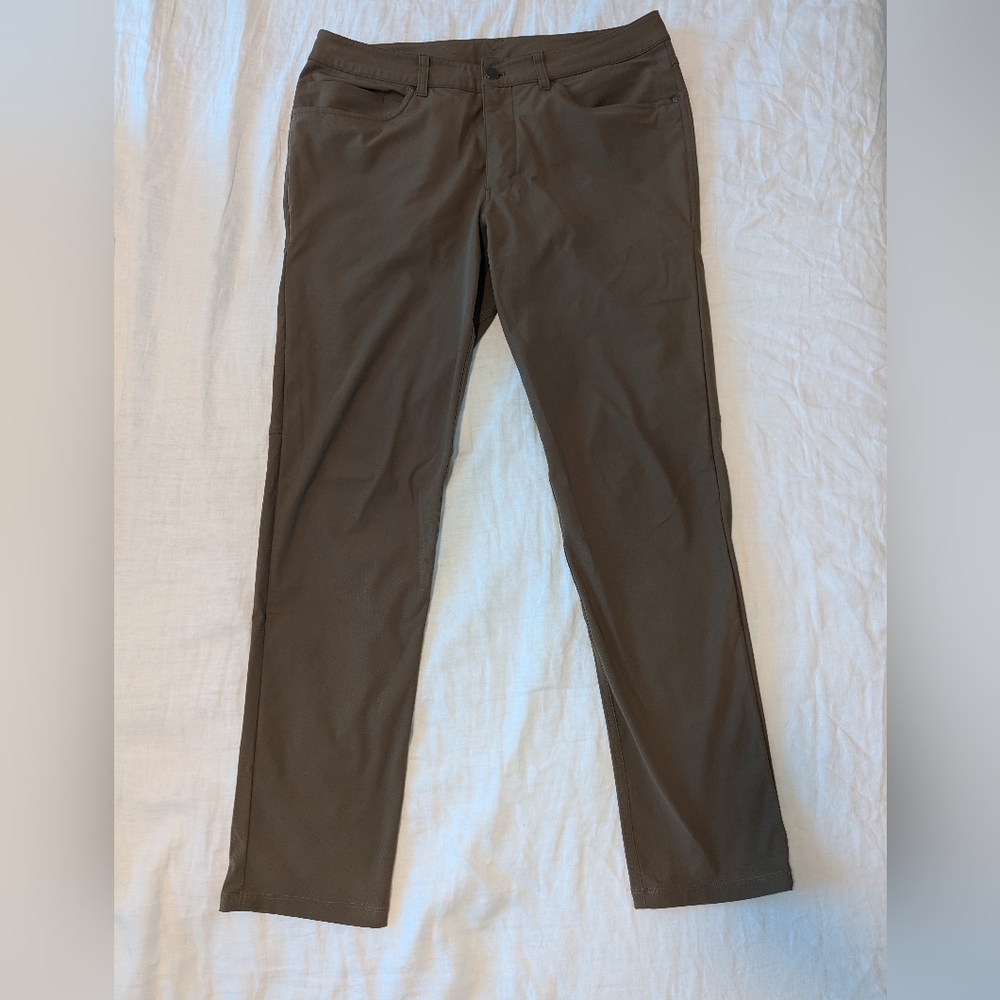 Lululemon ABC Slim Fit (Artifact)
